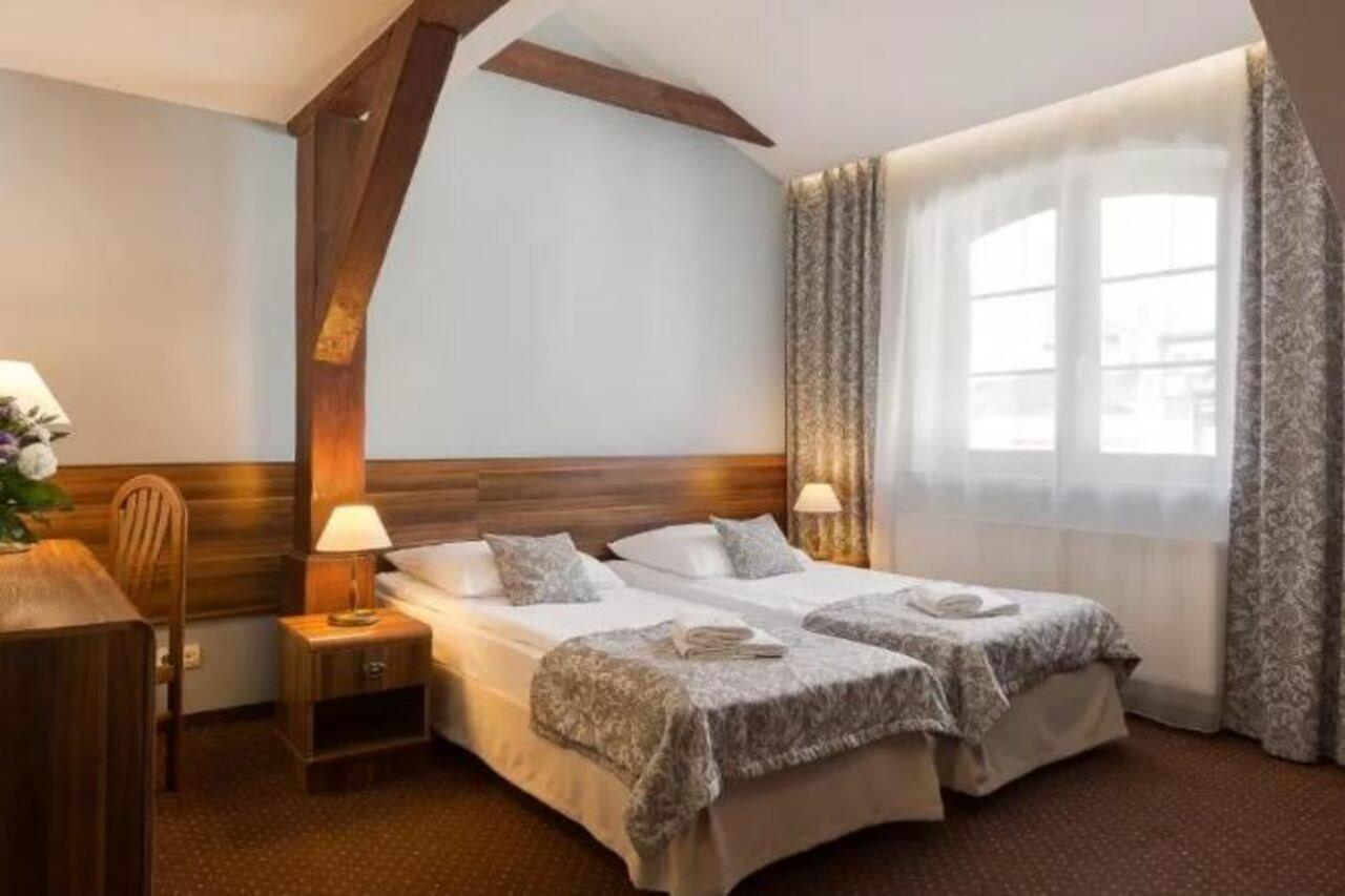 Hotel Wit Stwosz คราคูฟ ภายนอก รูปภาพ
